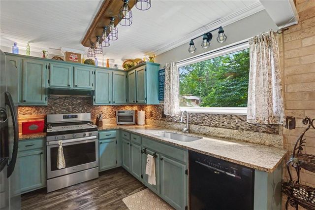 1211 Wade Green Circle NW, Acworth, GA 30102