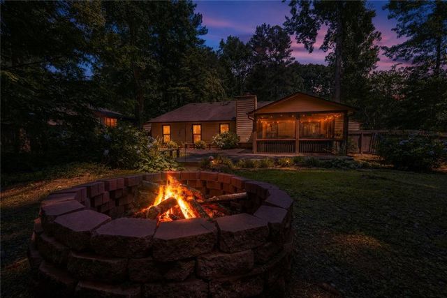 1211 Wade Green Circle NW, Acworth, GA 30102