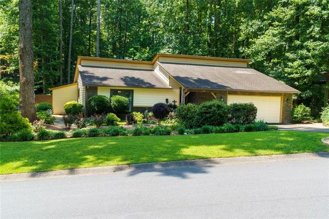 1211 Wade Green Circle NW, Acworth, GA 30102