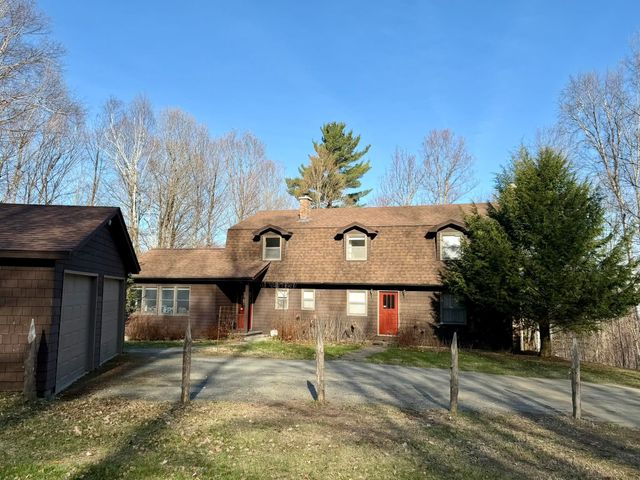 78 Hillside Drive, Derby, VT 05829