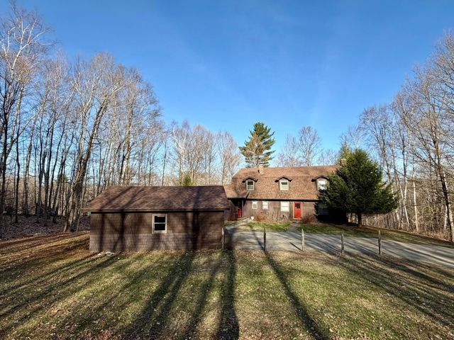 78 Hillside Drive, Derby, VT 05829