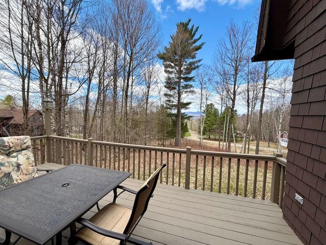 78 Hillside Drive, Derby, VT 05829