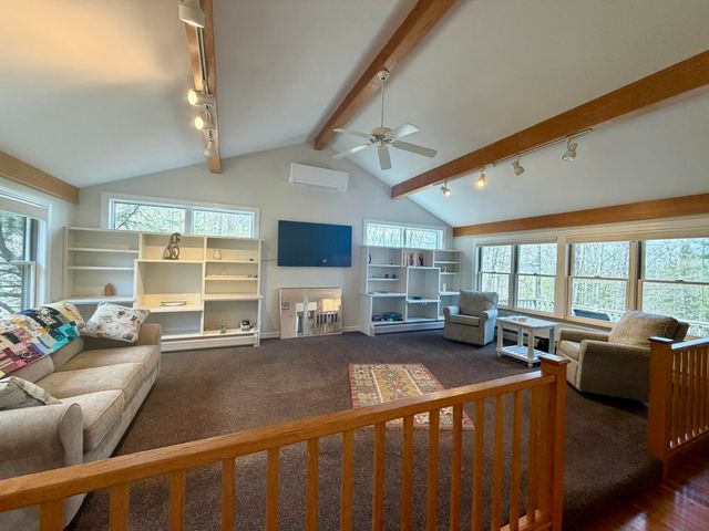 78 Hillside Drive, Derby, VT 05829
