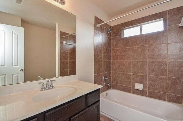 2827 Lakecrest Forest Drive, Katy, TX 77493