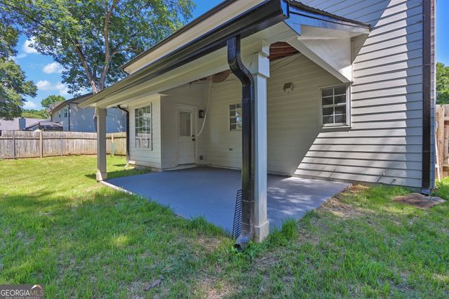 3285 Brownlee Lane SW, Lilburn, GA 30047