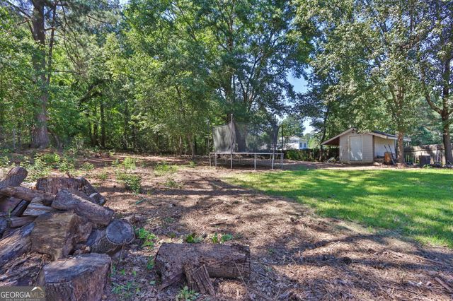 3285 Brownlee Lane SW, Lilburn, GA 30047