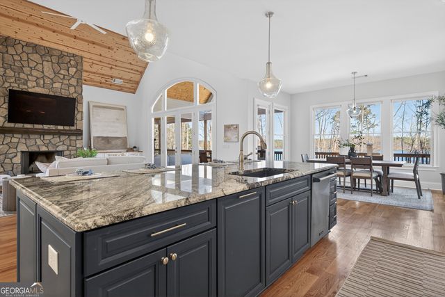 175 Harmony Bay Drive, Eatonton, GA 31024