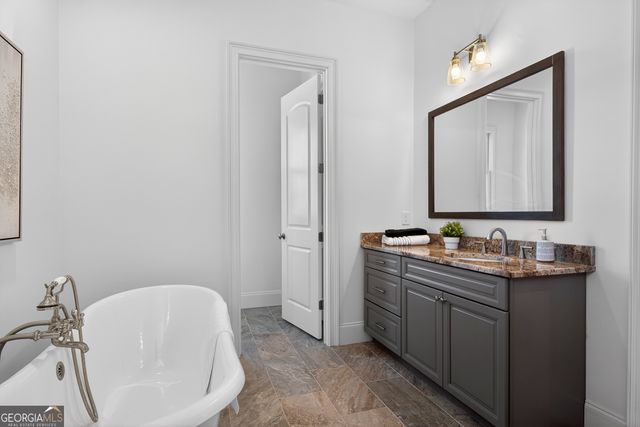 175 Harmony Bay Drive, Eatonton, GA 31024