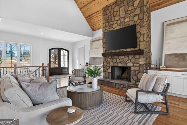 175 Harmony Bay Drive, Eatonton, GA 31024