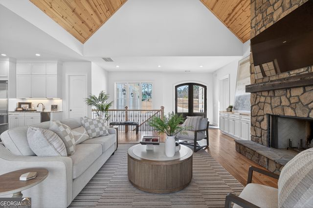 175 Harmony Bay Drive, Eatonton, GA 31024