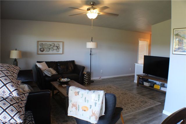 4 Tilbury Lane, Bella Vista, AR 72715