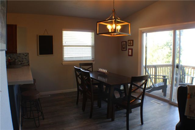 4 Tilbury Lane, Bella Vista, AR 72715