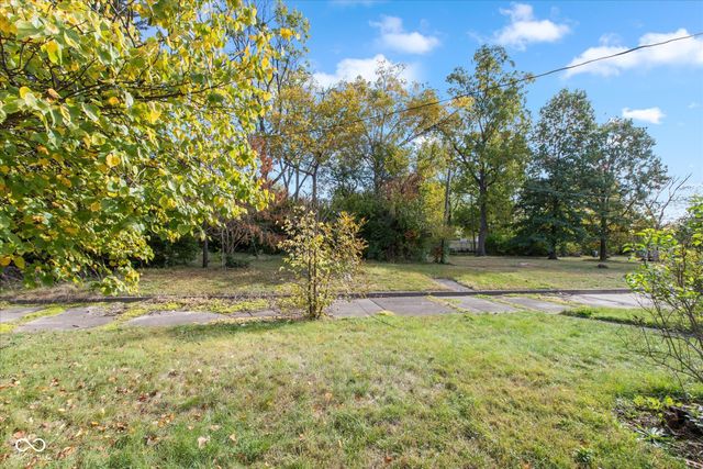 55 N Devon Avenue, Indianapolis, IN 46219