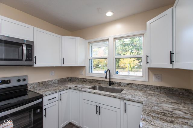 55 N Devon Avenue, Indianapolis, IN 46219