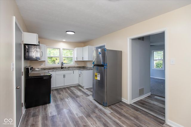 55 N Devon Avenue, Indianapolis, IN 46219