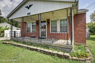 4203 Lees Ln, Louisville, KY 40216