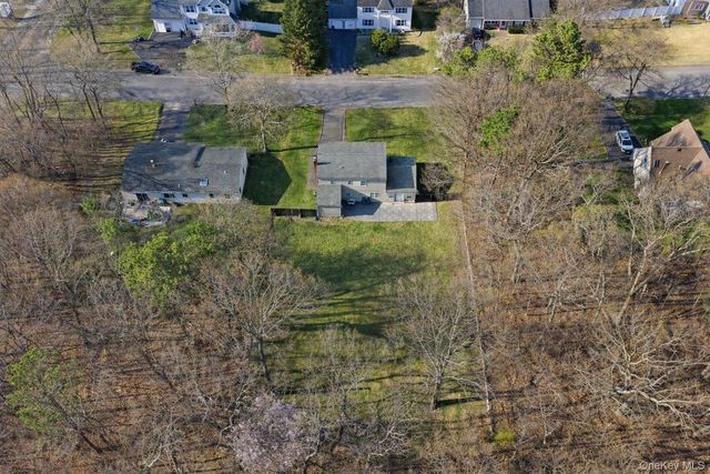 4 Howard Street, Selden, NY 11784