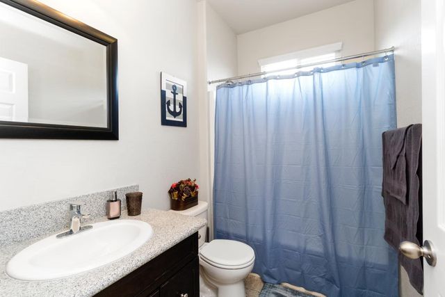 28047 Sky Lake Drive, Friant, CA 93626
