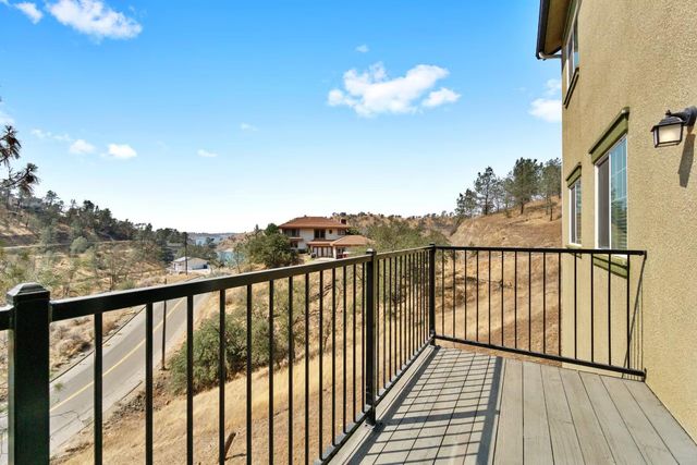 28047 Sky Lake Drive, Friant, CA 93626
