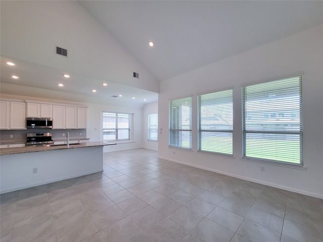 9422 Vista Falls Trace, Houston, TX 77365