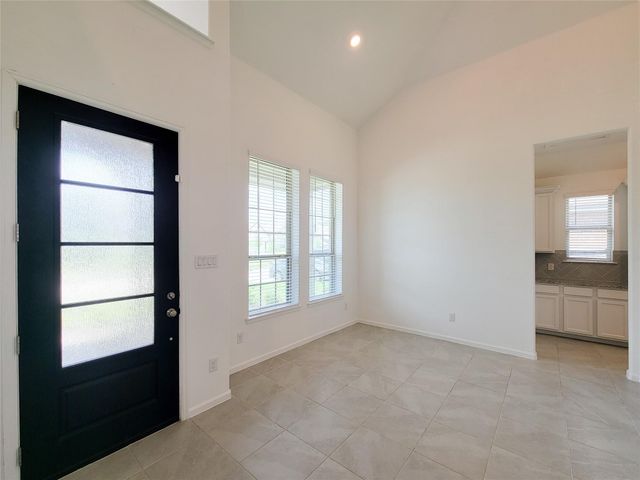 9422 Vista Falls Trace, Houston, TX 77365