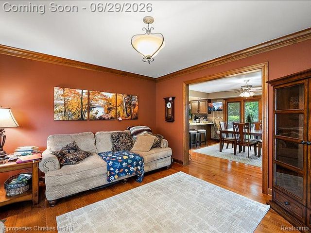38696 Wakefield Court, Northville, MI 48167