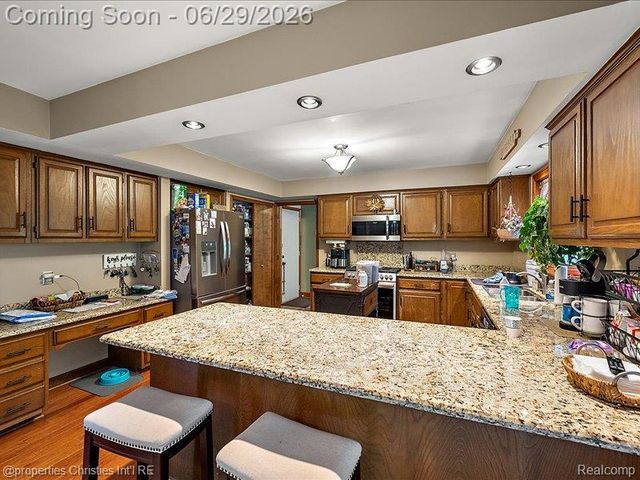 38696 Wakefield Court, Northville, MI 48167