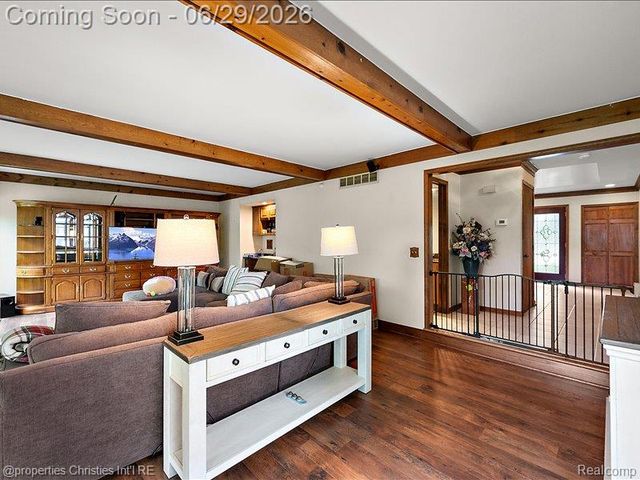 38696 Wakefield Court, Northville, MI 48167