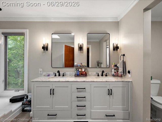 38696 Wakefield Court, Northville, MI 48167