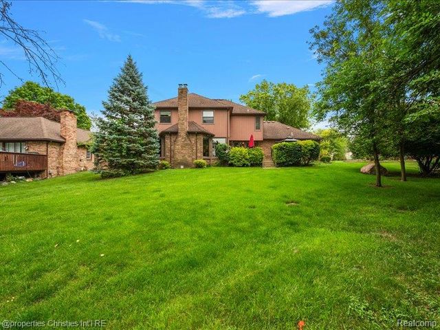 38696 Wakefield Court, Northville, MI 48167
