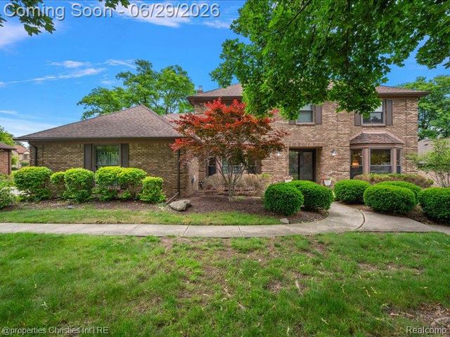 38696 Wakefield Court, Northville, MI 48167