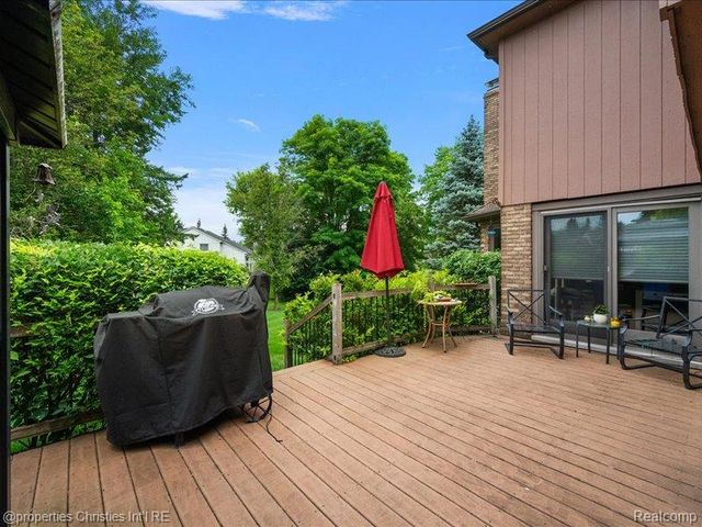 38696 Wakefield Court, Northville, MI 48167