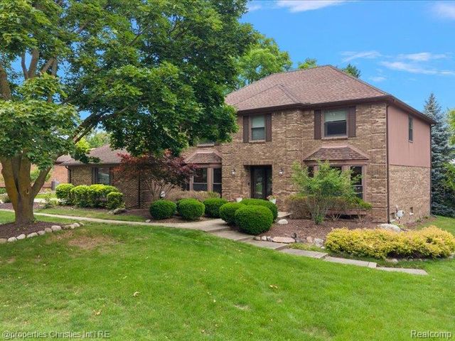 38696 Wakefield Court, Northville, MI 48167