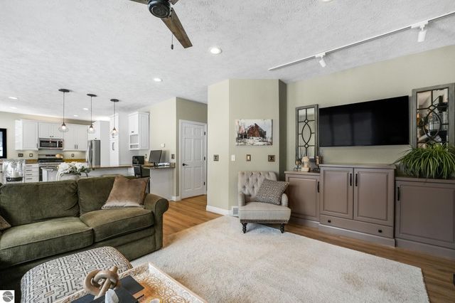 3378 Silver Farms Lane, Traverse City, MI 49684