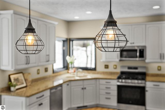 3378 Silver Farms Lane, Traverse City, MI 49684