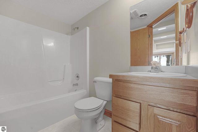 3378 Silver Farms Lane, Traverse City, MI 49684