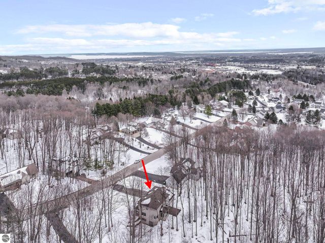 3378 Silver Farms Lane, Traverse City, MI 49684