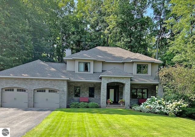 3378 Silver Farms Lane, Traverse City, MI 49684