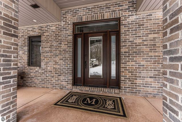 3378 Silver Farms Lane, Traverse City, MI 49684