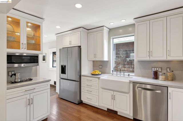 1331 Excelsior Ave, Oakland, CA 94602