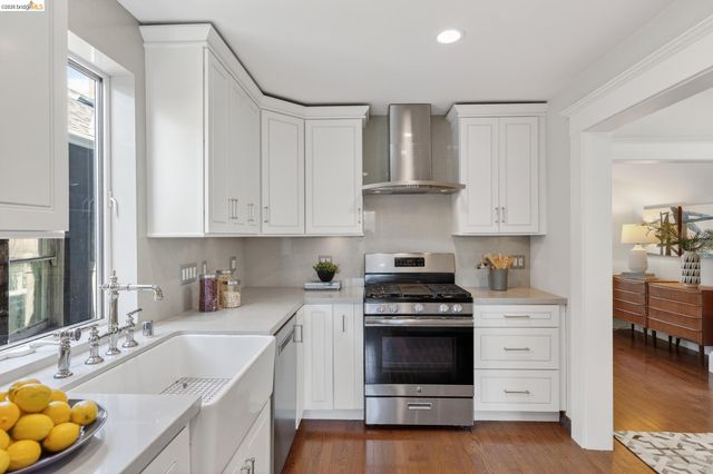 1331 Excelsior Ave, Oakland, CA 94602