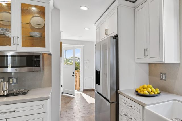 1331 Excelsior Ave, Oakland, CA 94602