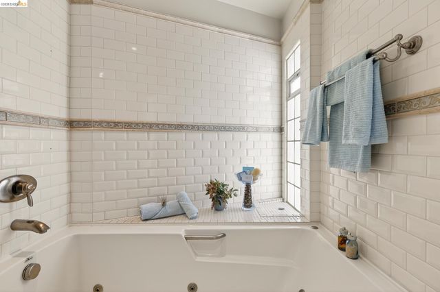 1331 Excelsior Ave, Oakland, CA 94602