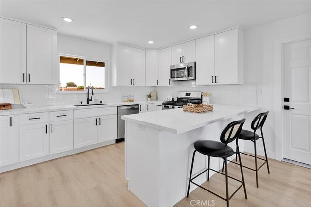 12810 Navajo, Apple Valley, CA 92308