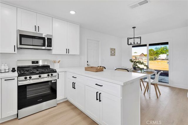 12810 Navajo, Apple Valley, CA 92308