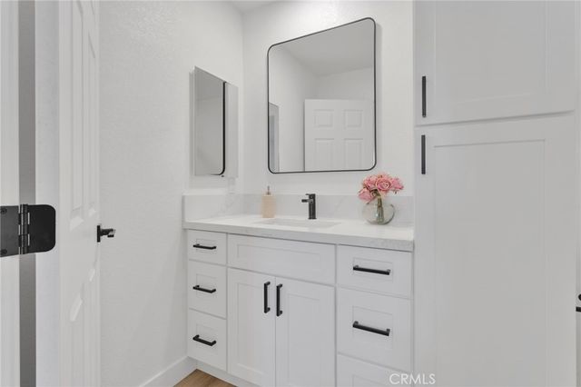 12810 Navajo, Apple Valley, CA 92308