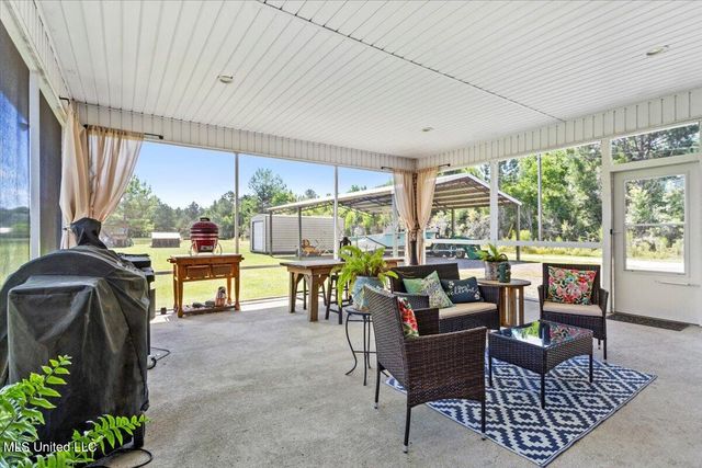 17424 Rayford Shumock Road, Moss Point, MS 39562