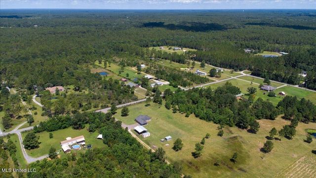 17424 Rayford Shumock Road, Moss Point, MS 39562