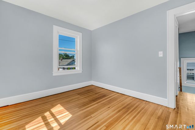 54 Fleet Street, Bridgeport, CT 06606