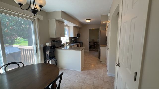 1427 Fieldcrest Drive, Webster, NY 14580